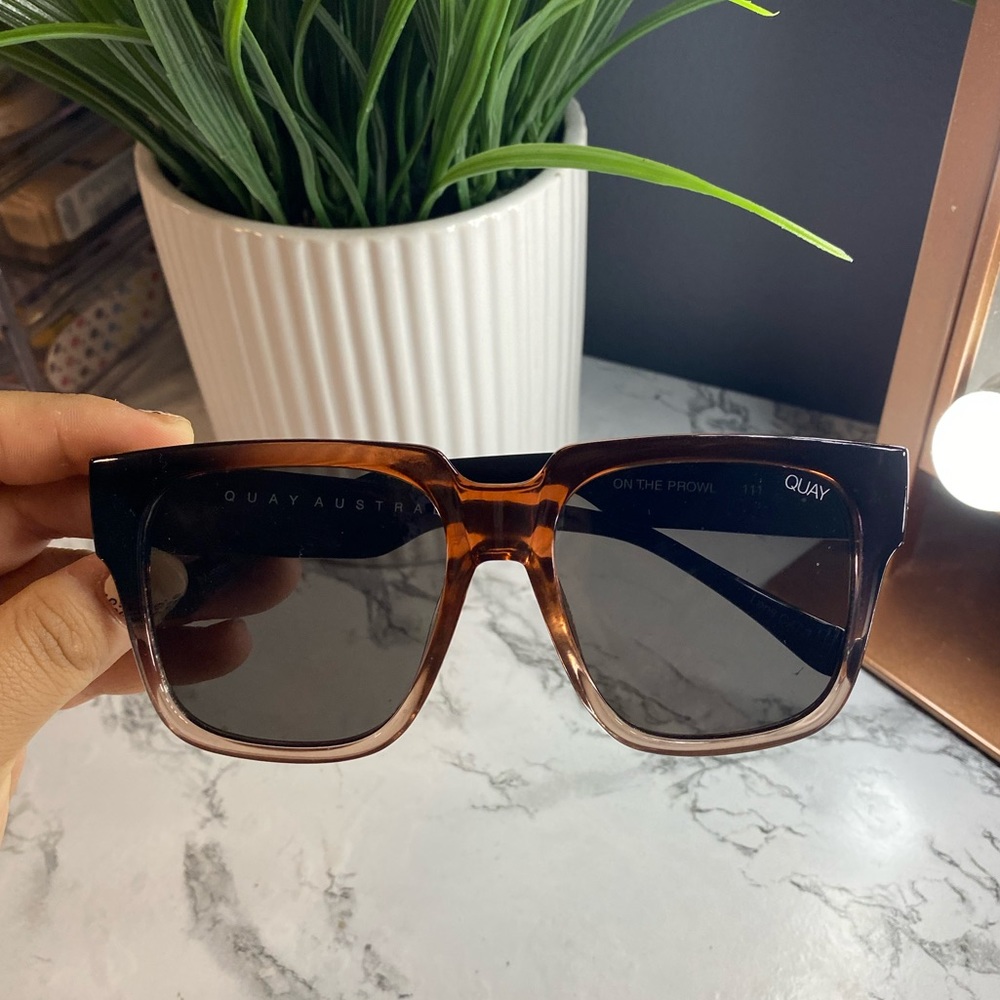 QUAY AUSTRALIA SUNNIES